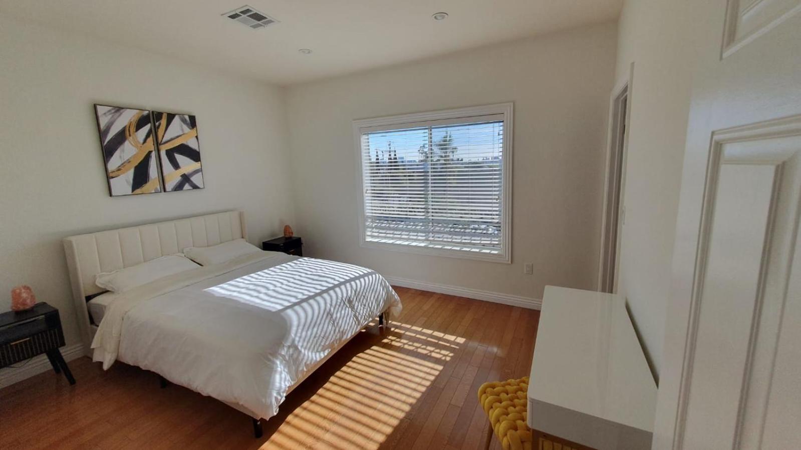 3 Bedroom Hollywood Gem Лос-Анджелес Екстер'єр фото
